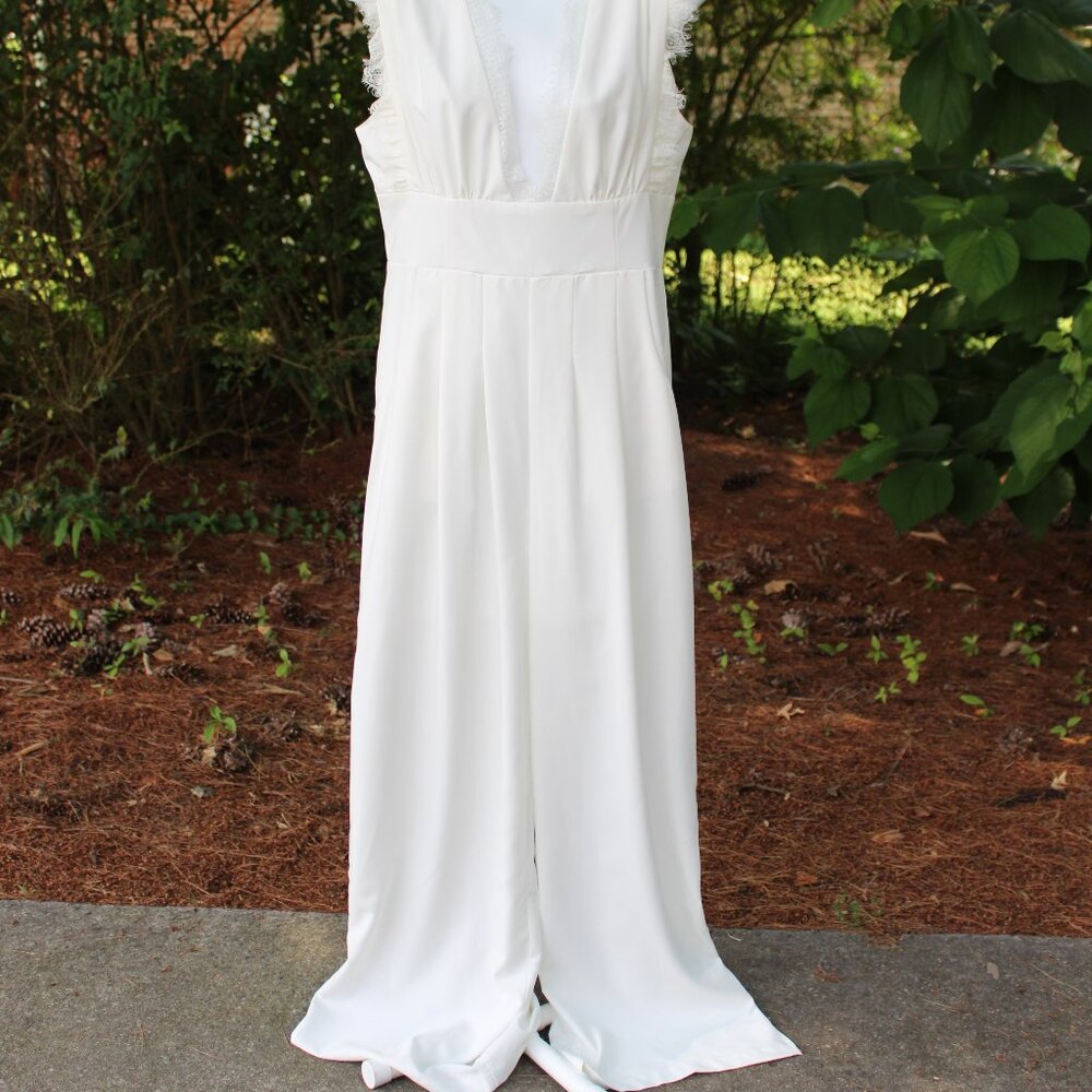 Francesca's Mi Ami Women's White Sleeveless Lace Bodice Jumpsuit Romper Medium - Picture 2 of 15